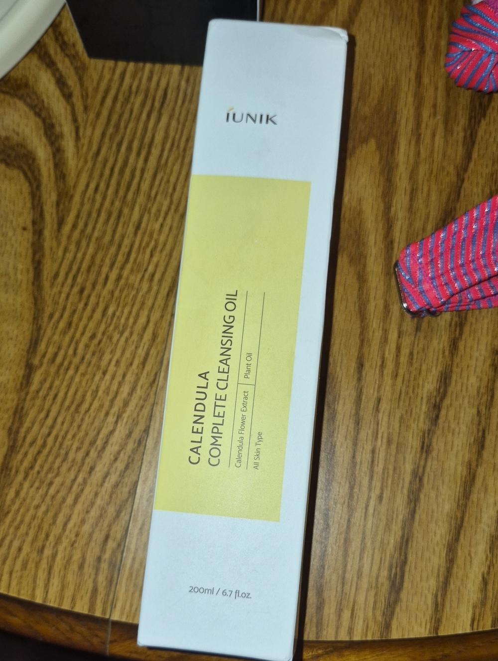 Unik Calendula Complete Cleansing Oil - Yellow & White Box